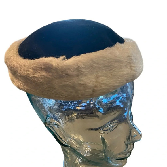 vintage black wool and white faux fur trim pill box hat - Picture 1 of 5
